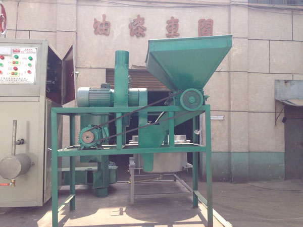 侯先生訂購(gòu)花生環(huán)保剝殼機(jī)一臺(tái)